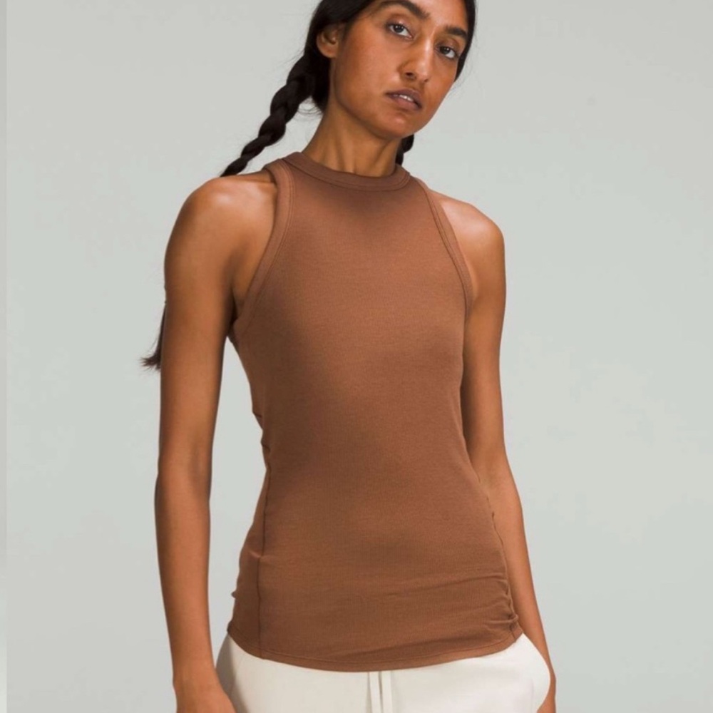 Lululemon Hold Tight Tank Top
Roasted Brown